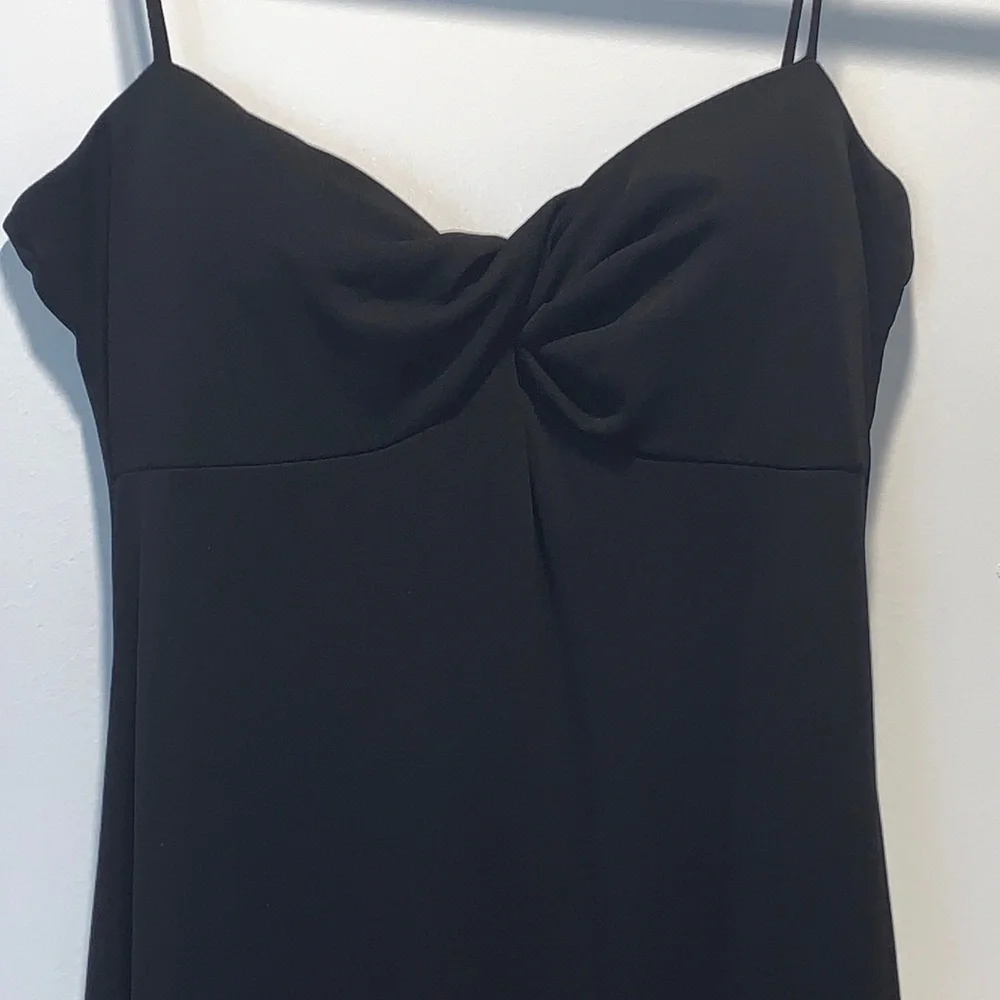NWOT Laundry by Shelli Segal Strappy Twist Front Chiffon Maxi Dress 6